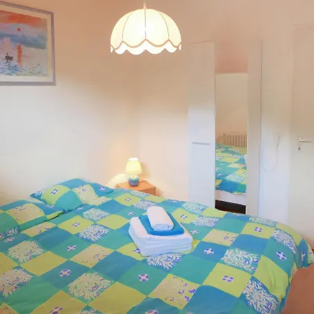 Violettes-vacances A-b-c Apartment Vermala